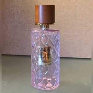 Indulgent Moments - Black Current & Golden Amber Perfume